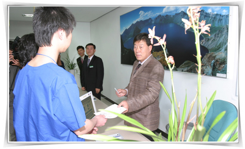 충북청 산악인 허영호 병무홍보대사